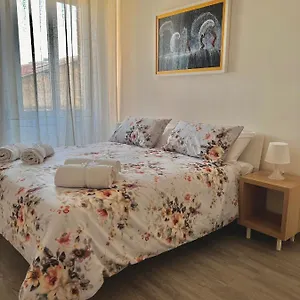Zara - Free Parking Apartment
